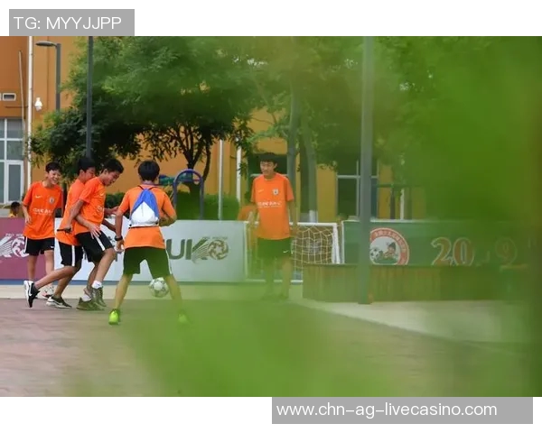 足球经典回顾:那些年我们一起追逐的绿茵传奇与感动瞬间 足球经典回顾:那些年我们一起追逐的绿茵传奇与感动瞬间